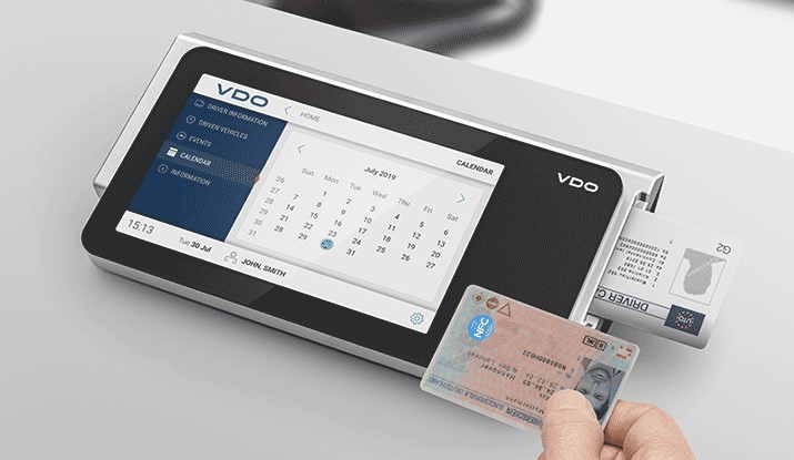 Vdo-Smart-Terminal-Milieu-Theke-Hand-Mit-Nfc-Karte-720X450